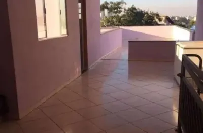 Casa com 3 quartos à venda na Rua das Limeiras, Taboão, Diadema