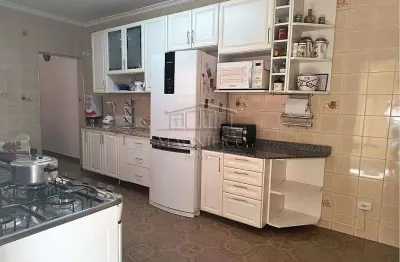 Casa com 4 quartos à venda na Rua Alemanha, Taboão, São Bernardo do Campo