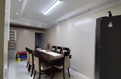 Lindo sobrado com 2 casas 6 dormitórios sendo 2 suítes e 4 vagas no jd. Abril em osasco