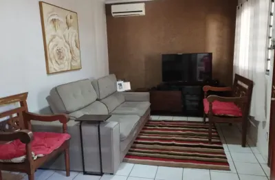Casa com 3 quartos à venda no Jardim Alvorada, Bauru 