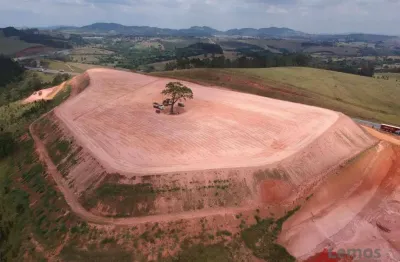 Terreno à venda na Rodovia Fernão Dias, 19, Penha, Bragança Paulista