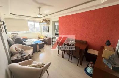 Apartamento de 2 dormitório em andar alto com uma vaga de garagem fixa e despensa no Jardim São Paulo