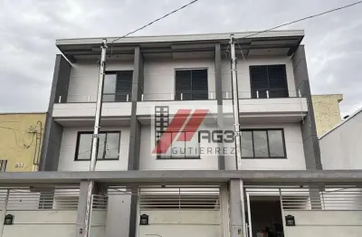 Sobrado novo com duas suítes, área gourmet, lavabo e duas vagas na vila carolina - bairro do limão