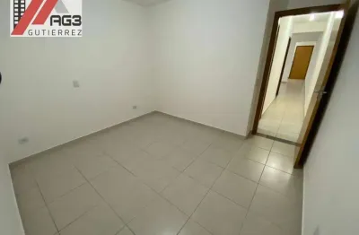 Apartamento com 2 dormitórios, sala ampla e vaga de garagem coberta para locação na vila palmeiras