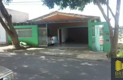Oportunidade em sousas: casa principal dupla e casa de fundos dupla