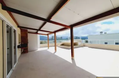 Cobertura penthouse em condomínio alto padrão, 206m², 3 suítes, terraço gourmet com jacuzzi vista mar, no parque vivamar