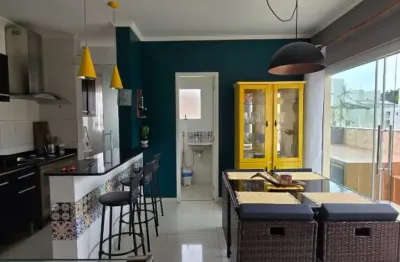 Cobertura duplex decorada, com 4 dormitórios, sendo 2 suítes, varanda gourmet com piscina, no canto nobre da praia grande