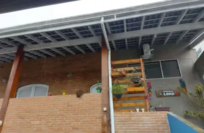 Casa ampla na região central de ubatuba - com edícula - ideal para pousada e hostel