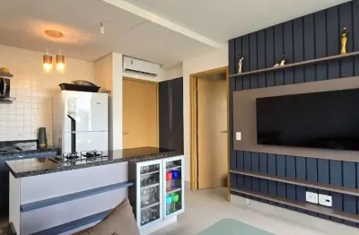 Apartamento alto padrão em maravilhoso condomínio frente mar.