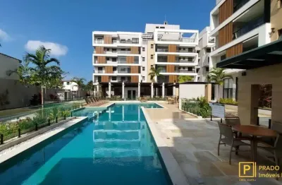 Excelente apartamento com 122 metros de área útil, localizado a 70 metros da praia da enseada