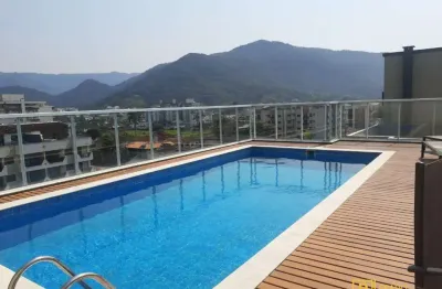 Excelente apartamento de 90 metros, super bem localizado no centro de ubatuba.