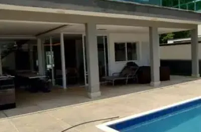 Casa em condominio no bairro da lagoinha 4 suítes, piscina, sala de estar e jantar