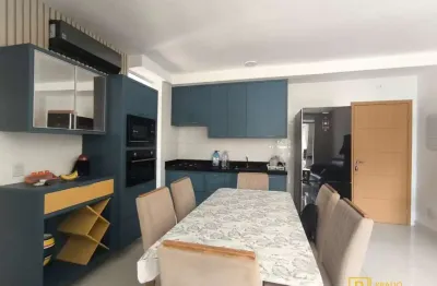Apartamento de 2 dormitórios, sendo 1 suíte, toninhas 4o. andar. elevador/ piscina