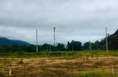 Terreno plano e limpo pronto para construcao, no loteamento jardim tropical
