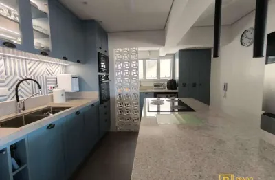 Apartamento no varandas, cartão postal das toninhas, reformado, lindo, 3 dormitórios.