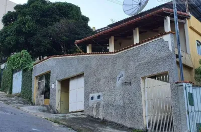 Casa com 3 dormitórios à venda, 550 m² por r$ 550.000,00 - bandeirantes - juiz de fora/mg