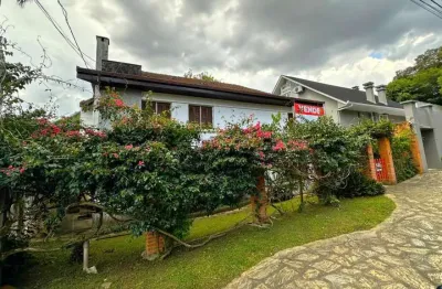 Casa com 4 dormitórios à venda com 230m² por r$ 1.590.000,00 no bairro seminário - curitiba / pr