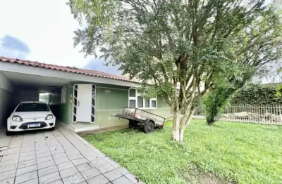 Casa à venda na Rua Maceió, Cajuru, Curitiba