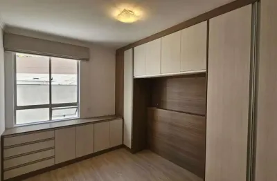 Apartamento 3 quartos i com suíte i 84m² a.p.  i  vaga coberta  i  portão