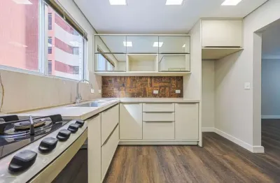 Apartamento 3 quartos, 1 suíte, 1 vaga de garagem no ed las palmas, bairro batel - curitiba/pr