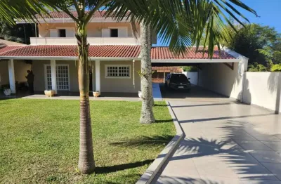Maravilhosa casa no barreirinha, terreno de 1.000m e construção 370,00m + 120m de muito conforto