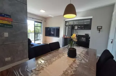 Apartamento 2 quartos, sacada com churrasqueira, mobiliado em santa felicidade a venda.