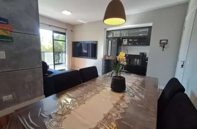 Apartamento 2 quartos, sacada com churrasqueira, todo mobiliado em santa felicidade a venda.