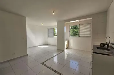 Apartamento com 1 dormitório para alugar, 45 m² por r$ 1.981,40/mês - água verde - curitiba/pr