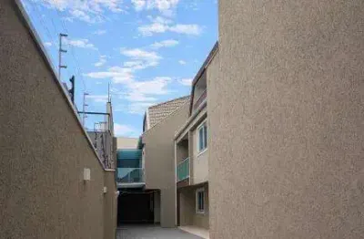 Sobrado Novo Triplex, atico com lareira, excelente localização, em condomínio