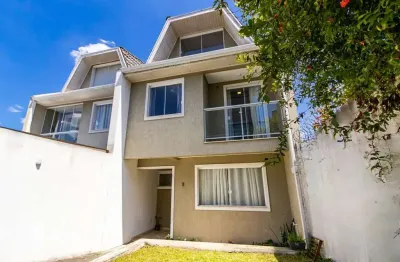 Sobrado triplex semi mobiliado em condomínio no bairro alto