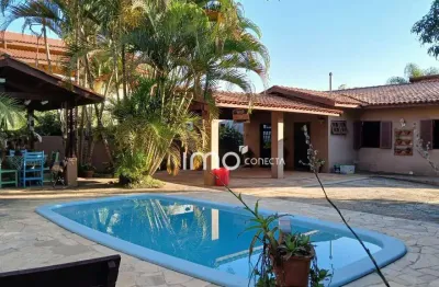 Vende se chácara no engordadouro ao lado do cond chácara pai jacó, 3 quartos, 3 salas, 3 vagas, piscina, avalia permuta até 400.000 em jundiaí  !