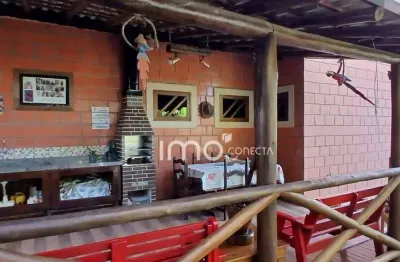 Vende se chácara no bairro monterrey em louveira em sp  1200m² de terreno , 3 quartos, 5 vagas, área gourmet , quintal, pomar  r$ 920.000