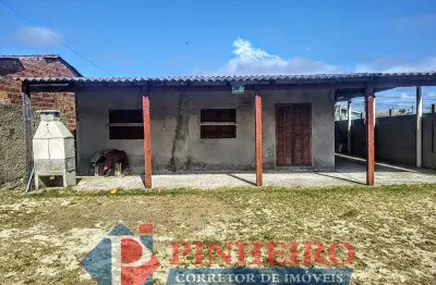 Oportunidade! casa com 3 dormitórios em um terreno de 300m²