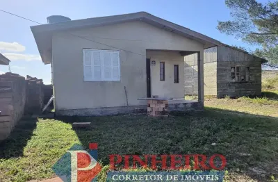 Casa de alvenaria com 2 dormitórios a 450m do mar – terreno alto e seco!