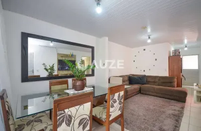 Oportunidade única: casa adaptada para deficientes em condomínio no santa cândida