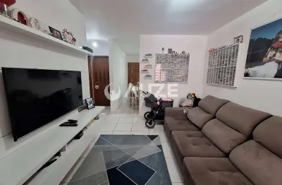 Casa com 2 quartos à venda na Rua Sleiman Fayad, 272, Guatupê, São José dos Pinhais