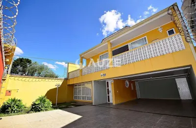 Casa alto padrão averbada com 419,26m² em terreno de 660m²