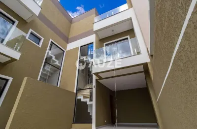 Casa com 3 quartos à venda na Rua Luiz Gallieri, 130, Uberaba, Curitiba