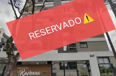 Apto semi novo com 2 dormitórios, suíte, ampla sacada com churrasqueira, 1 vaga! Excelente localização no bacacheri!