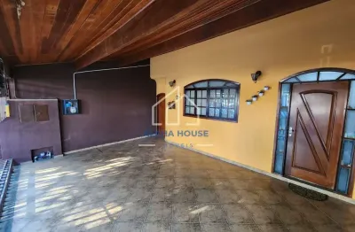 Ótimo sobrado à venda, com 04 dormitórios (sendo 01 suíte) no bairro jardim santa luzia, pindamonha