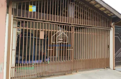 Casa à venda, residencial mombaça i, com dois dormitórios e garagem para dois carros.