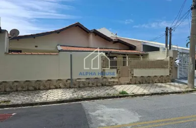 Casa à venda com 3 dormitórios sendo 1 suíte e garagem coberta para 2 carros, no bairro jardim do s