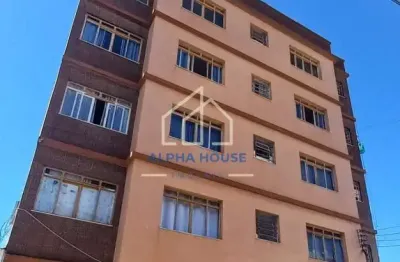 Prédio à venda, em localização privilegiada, a poucos metros da basílica.com 12 apartamentos santa