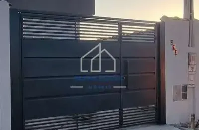 Casa à venda, residencial e comercial portal dos eucaliptos, com dois dormitórios sendo uma suíte.
