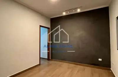 Ótima casa para locação com 02 dormitórios (sendo 01 suíte com ar condicionado), cozinha toda plane