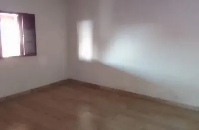 Excelente casa terrea no bairro bosque da saude em taubaté