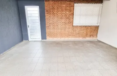 Excelente casa terrea no bairro independencia em taubaté