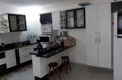 Excelente sobrado disponível para locação no bairro independência em taubaté,