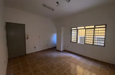 Kitnet / Stúdio para alugar na Rua Doutor Souza Alves, 445, Centro, Taubaté