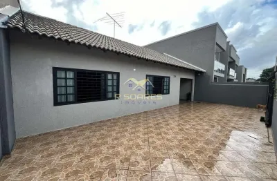 Imperdível! casa charmosa, 2 quartos, 4 vagas - localização premium e conforto absoluto em araucári